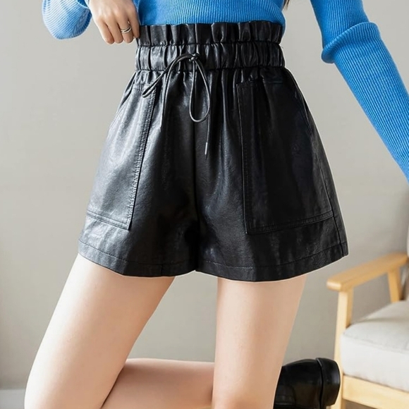 MD Faux Leather Black High-Waisted Shorts - Picture 6 of 7